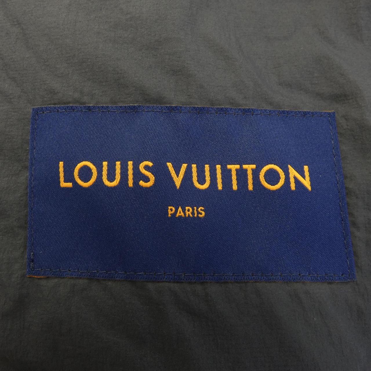 ルイヴィトン LOUIS VUITTON テクニカルミラーパファジャケット HLB90EE70 ダウンジャケット