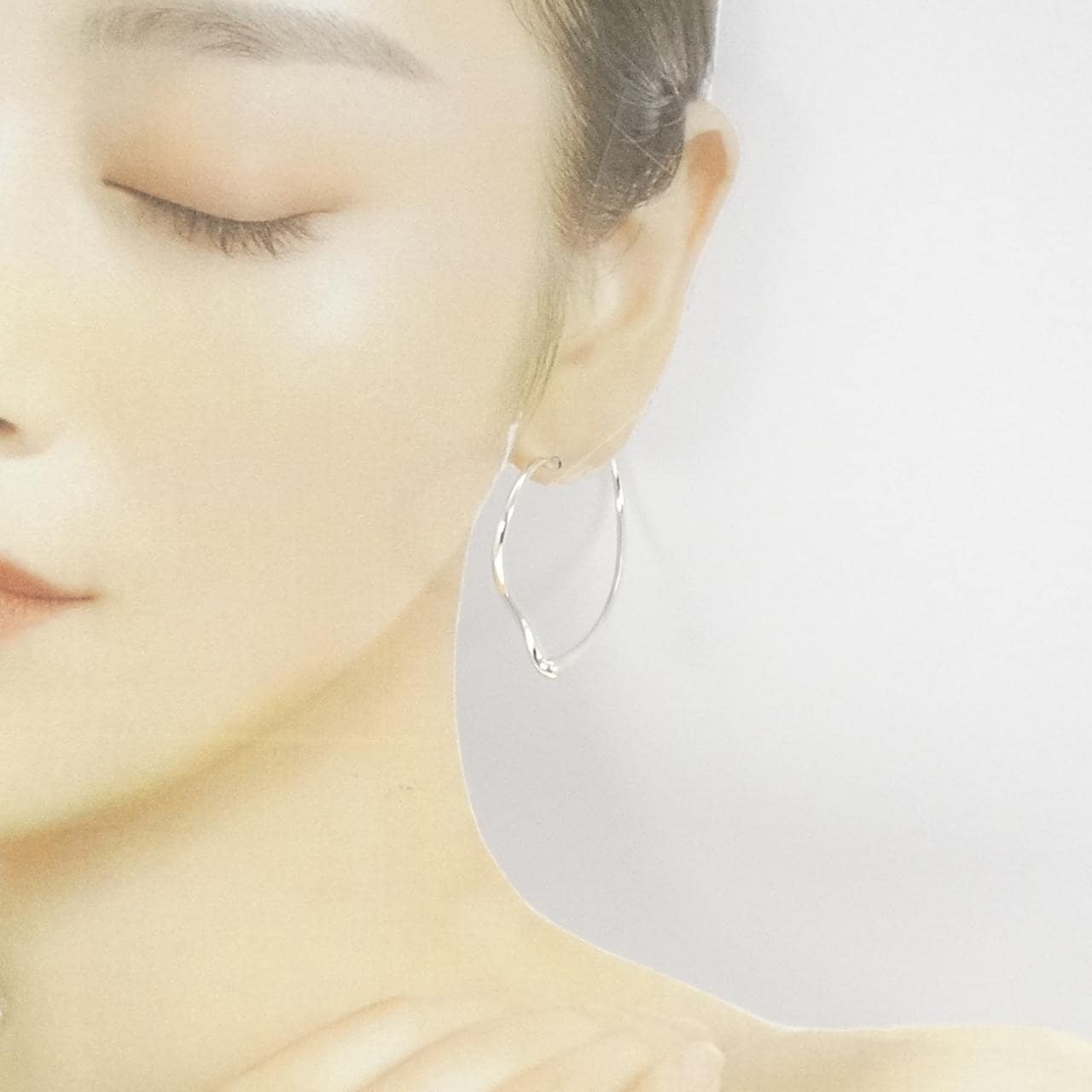 TIFFANY鏤空心形環形耳環