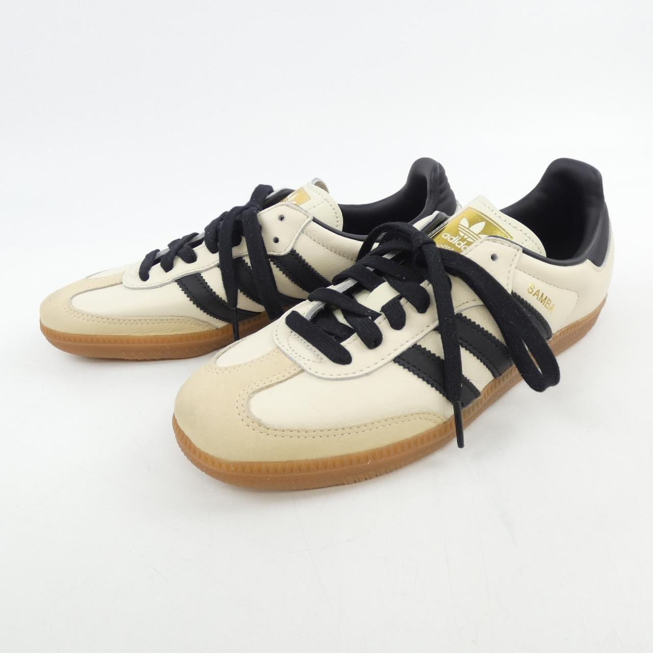 アディダス ADIDAS ID0478 スニーカー