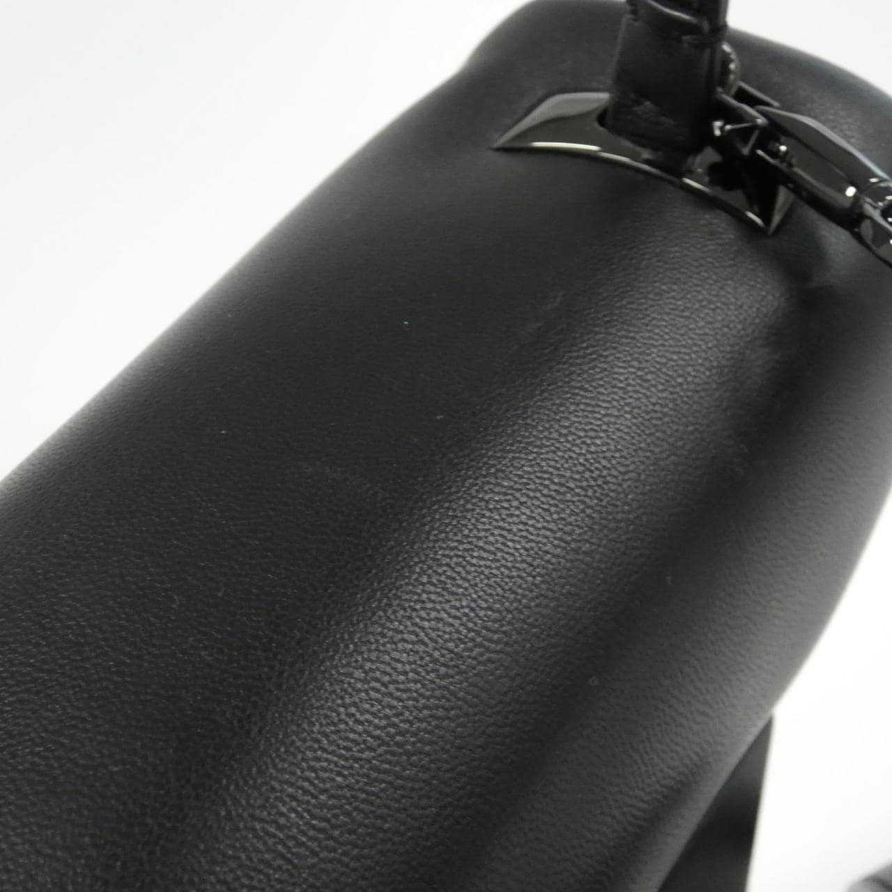 ヴァレンティノガラヴァーニ 1W0B0L13XMC バッグ