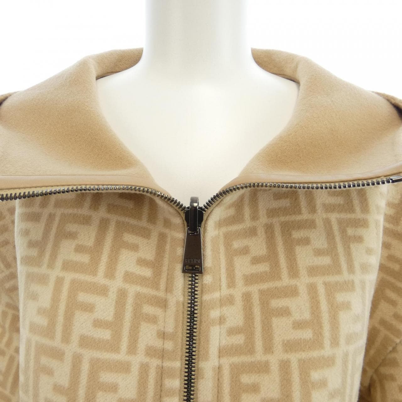 フェンディ FENDI FFモチーフ　 FJ6993 A5HD ジャケット