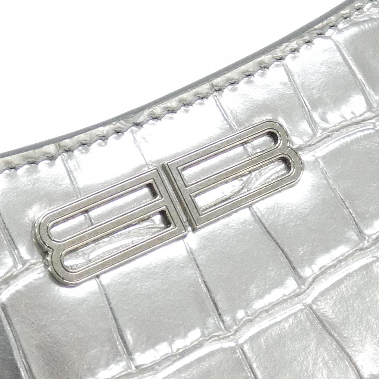 バレンシアガ 695589 2109E ショルダーバッグ