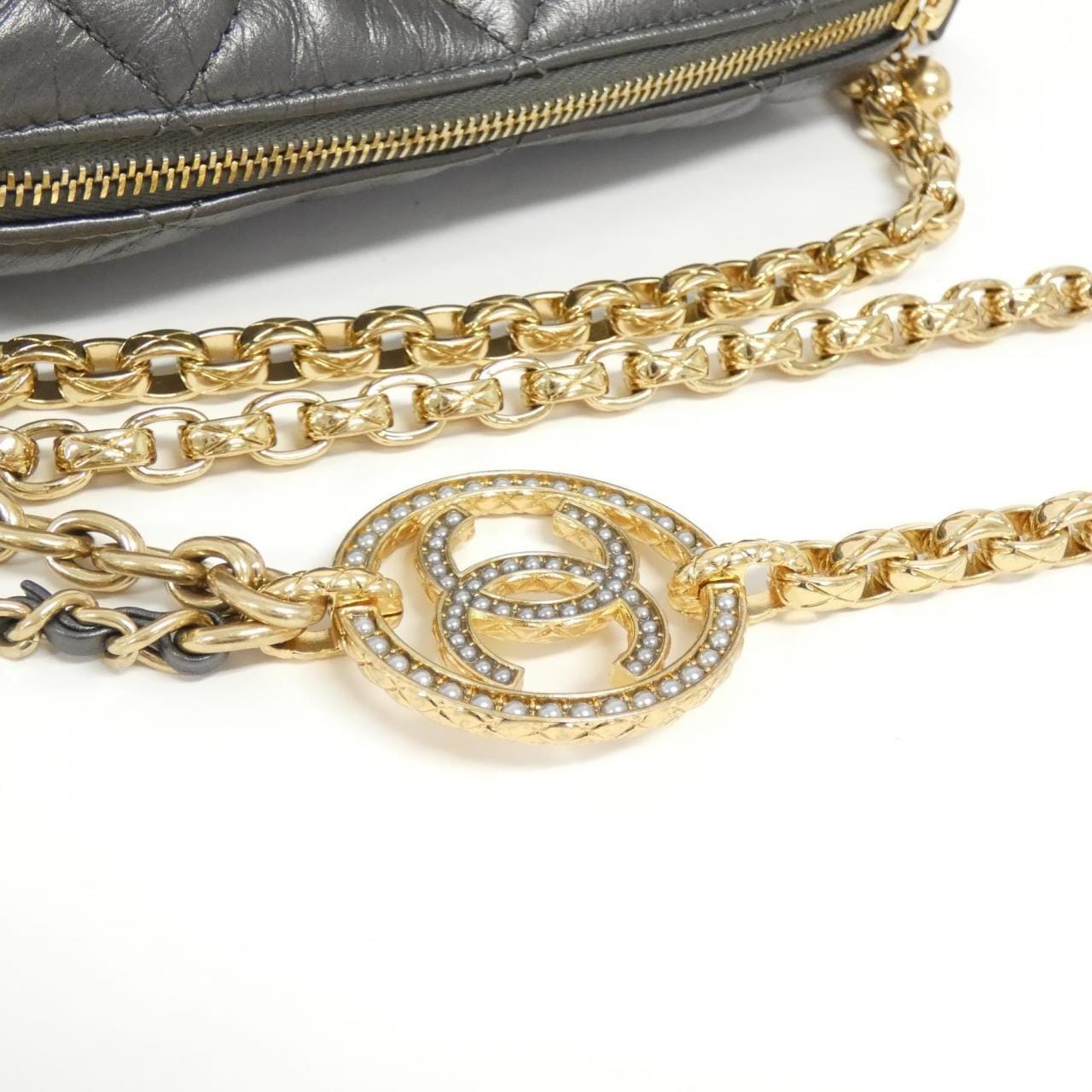 CHANEL AS3384 Shoulder Bag