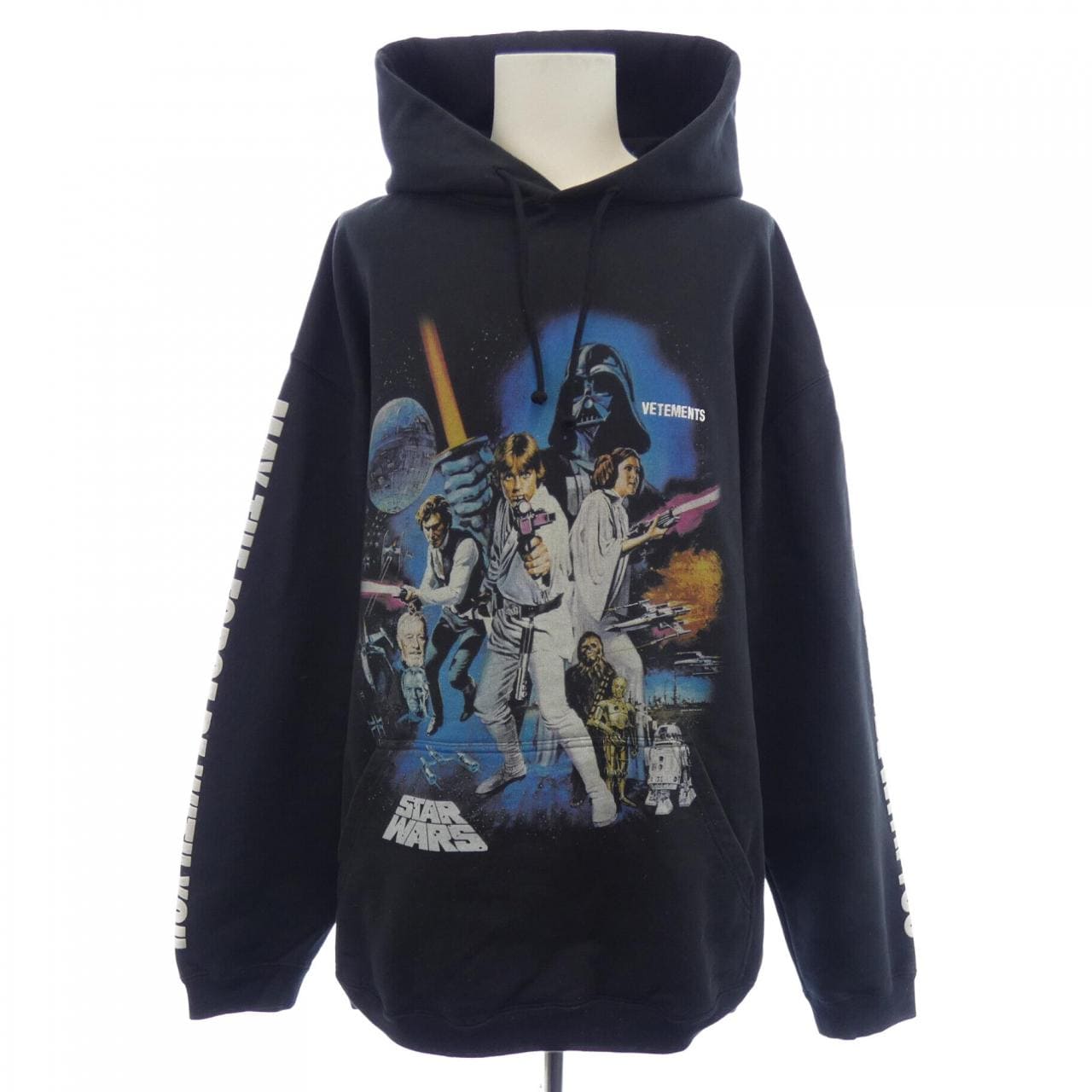 ヴェトモン VETEMENTS USW21TR014 UNISEX パーカー