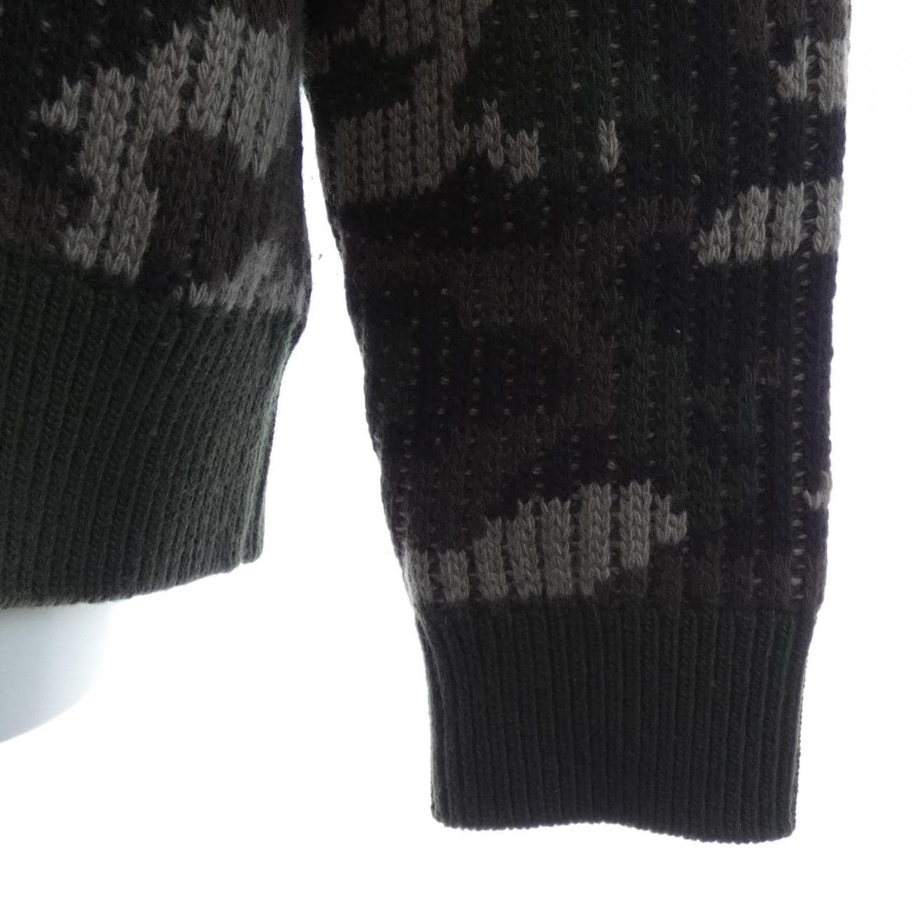 プラダ PRADA トライアングルロゴ UMB392 S222 14RF ニット