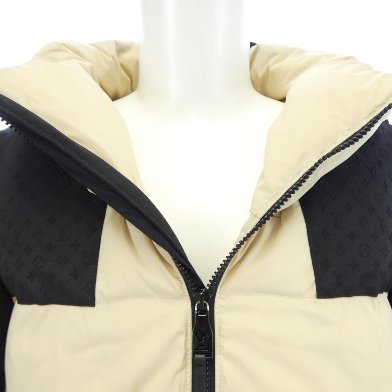 ルイヴィトン LOUIS VUITTON プレースド モノグラム エコダウンブルゾン HSB45ECVO ジャケット
