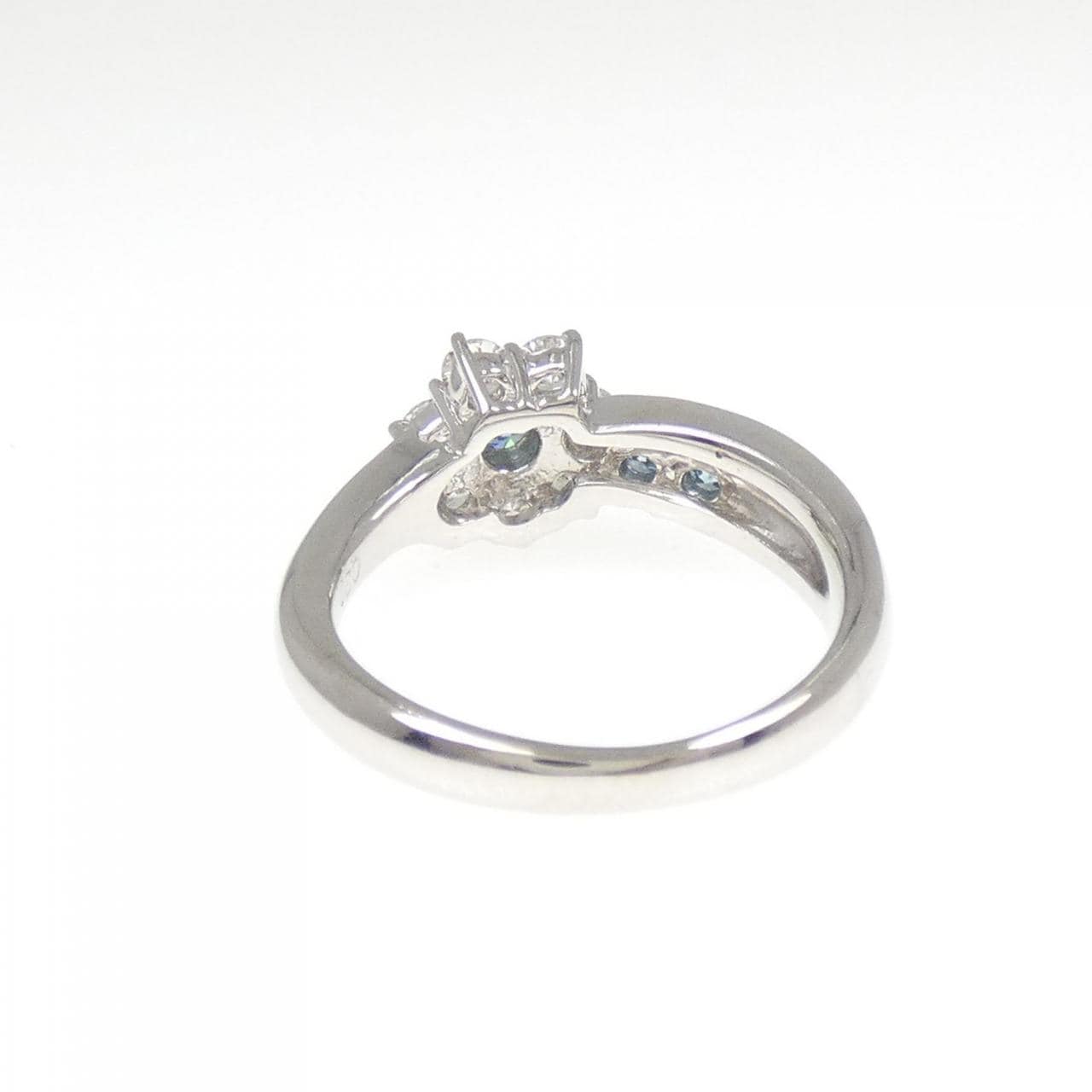 PT900 フラワー ダイヤモンド リング 0.22CT