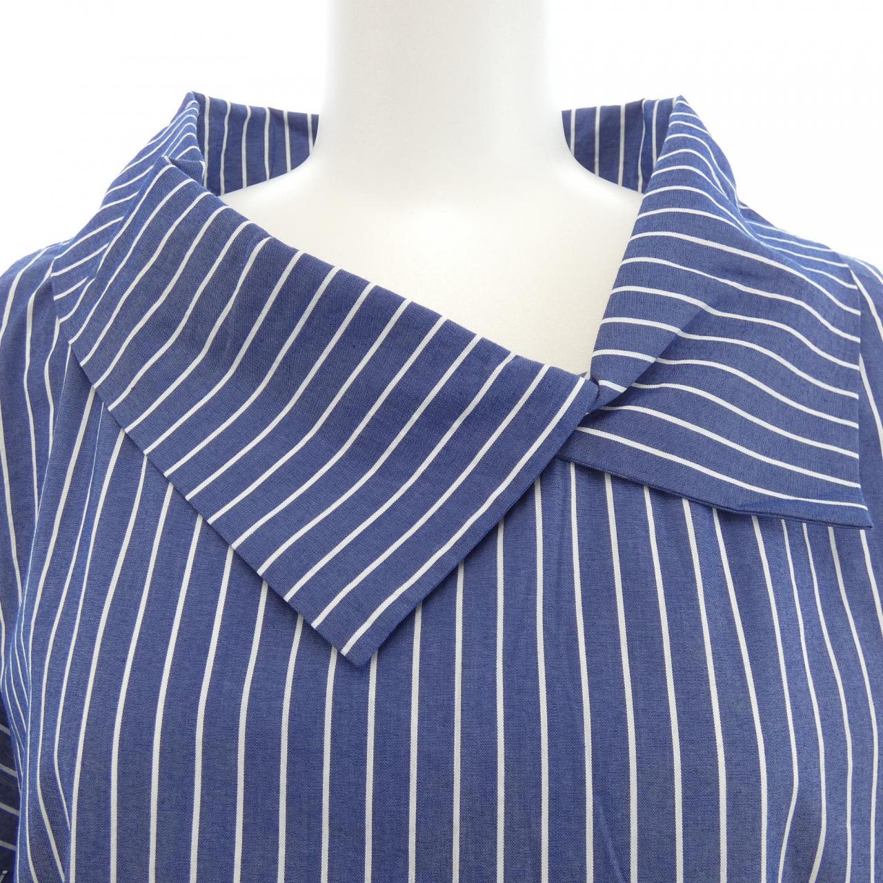 IL VENTO&LA SATA トップス