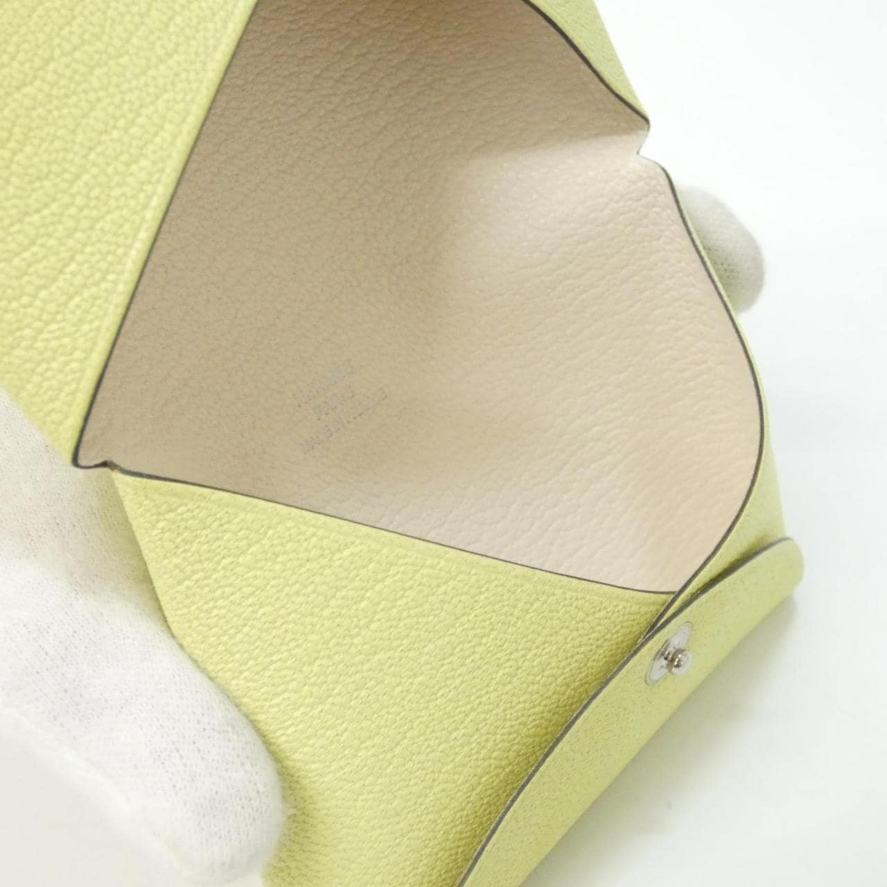 エルメス カルヴィ ヴェルソ 078476CK カードケース