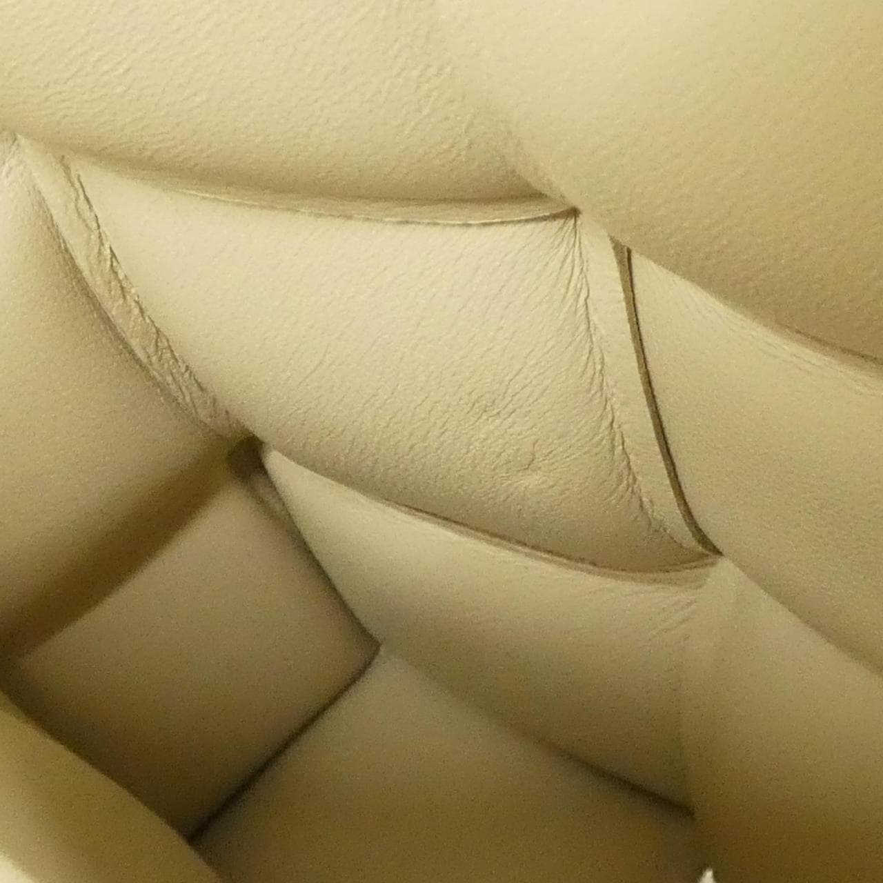 ボッテガヴェネタ 591970 VCQR1 ショルダーバッグ