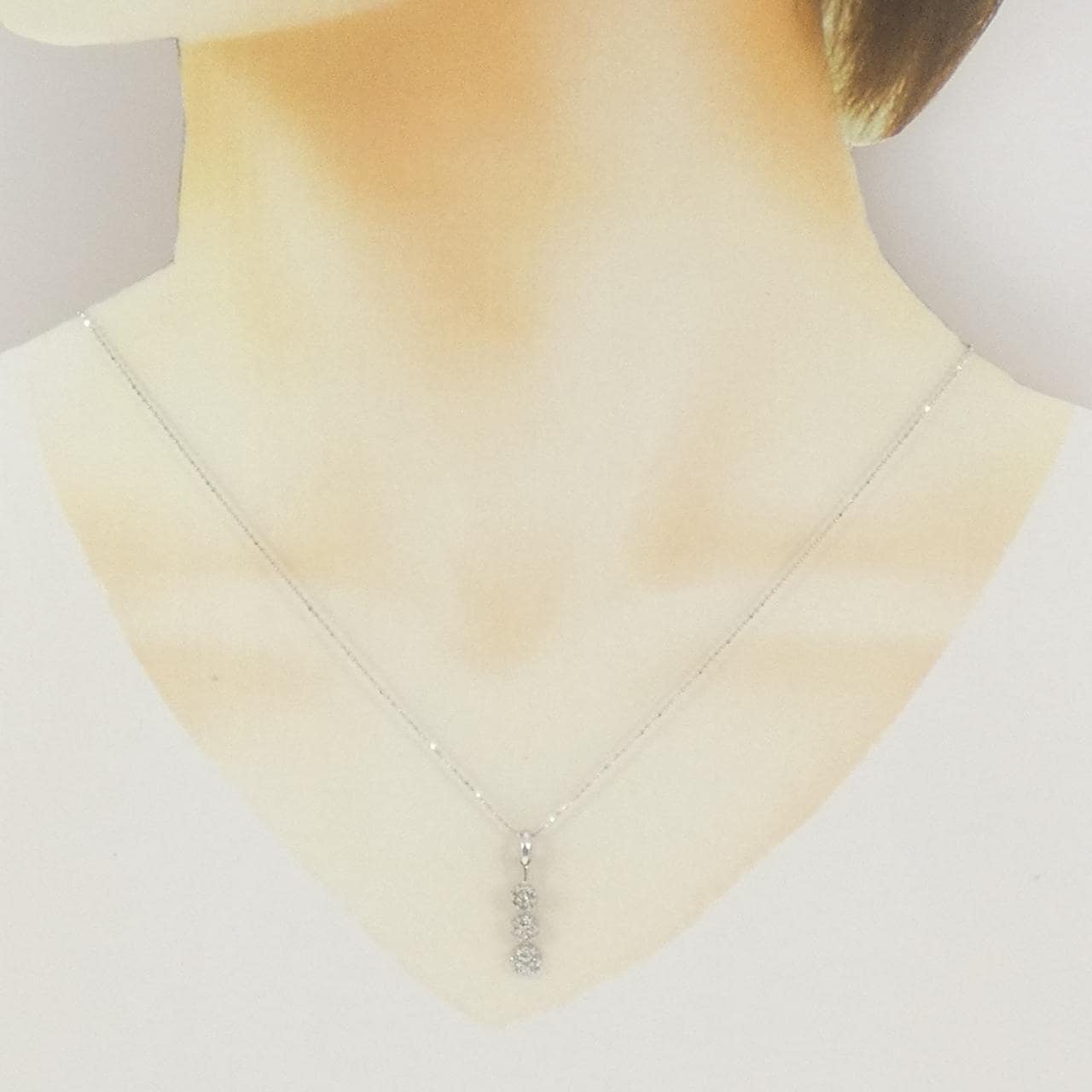 K18WG フラワー ダイヤモンド ネックレス