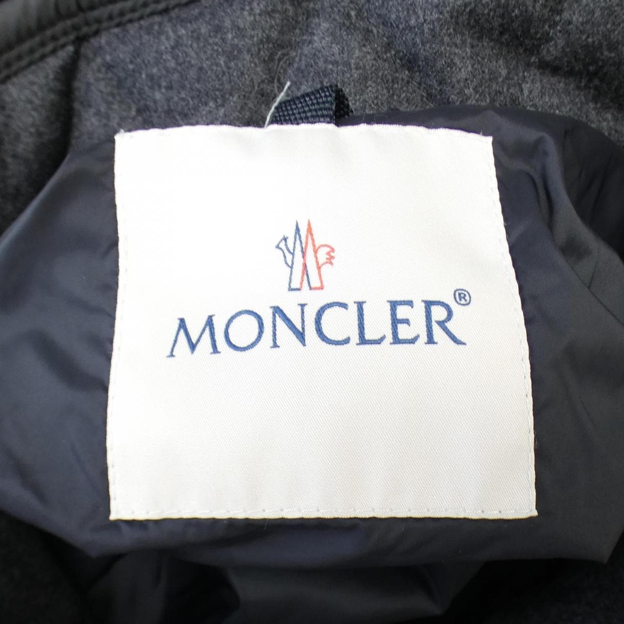 モンクレール MONCLER ダウンジャケット