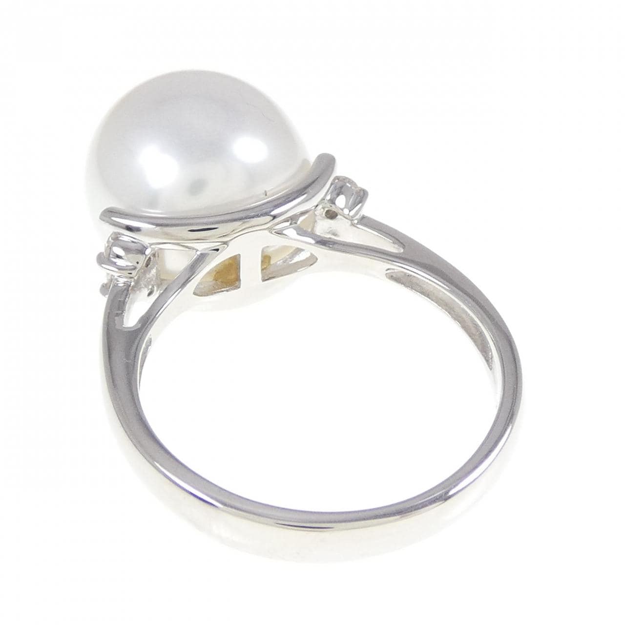 PT900 White Butterfly Pearl Ring 12mm