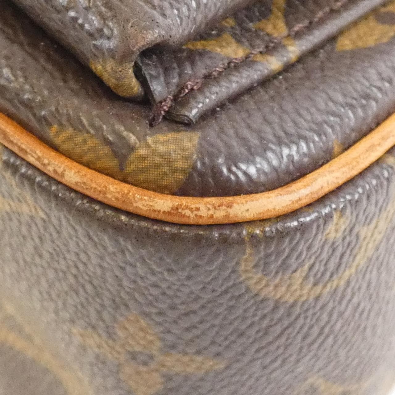 ルイヴィトン モノグラム ヴィバ シテ MM M51164 ショルダーバッグ