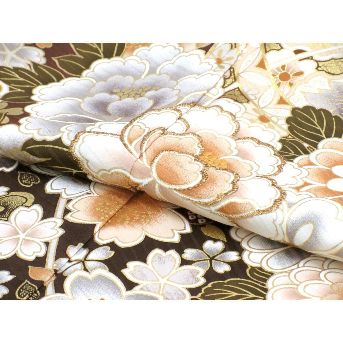 【新品】振袖　友禅金彩加工　刺繍入り