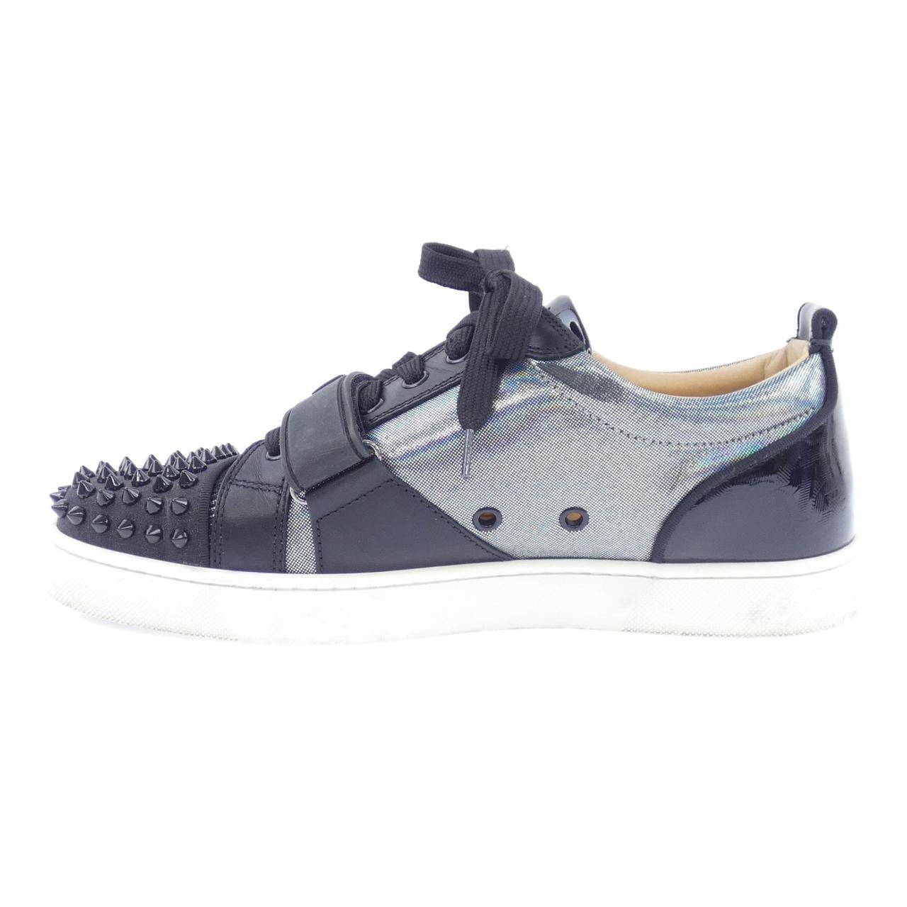 クリスチャンルブタン CHRISTIAN LOUBOUTIN Louis Junior Spikes Cap-T スニーカー