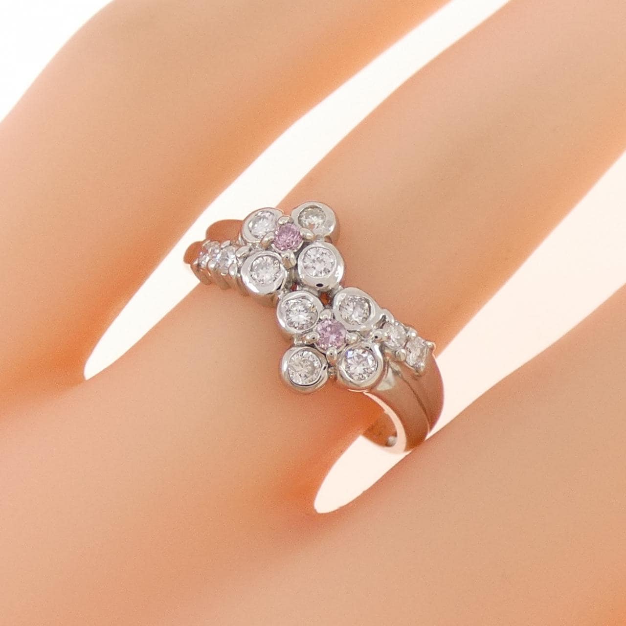 PT900 フラワー ダイヤモンド リング 0.33CT