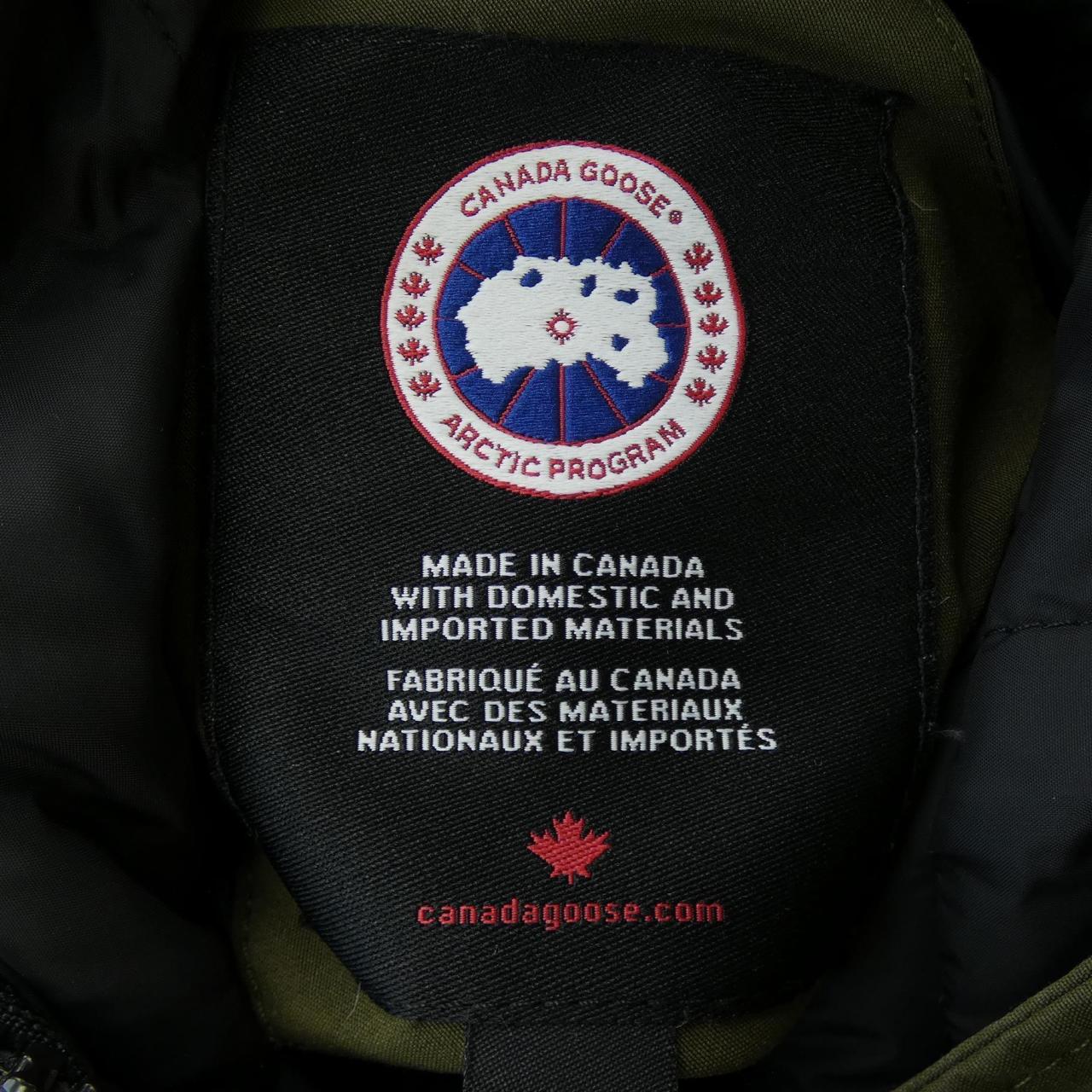 カナダグース CANADA GOOSE ダウンジャケット