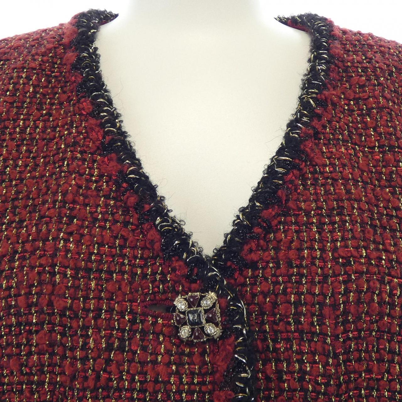 CHANEL P42343V30773 Collarless Jacket