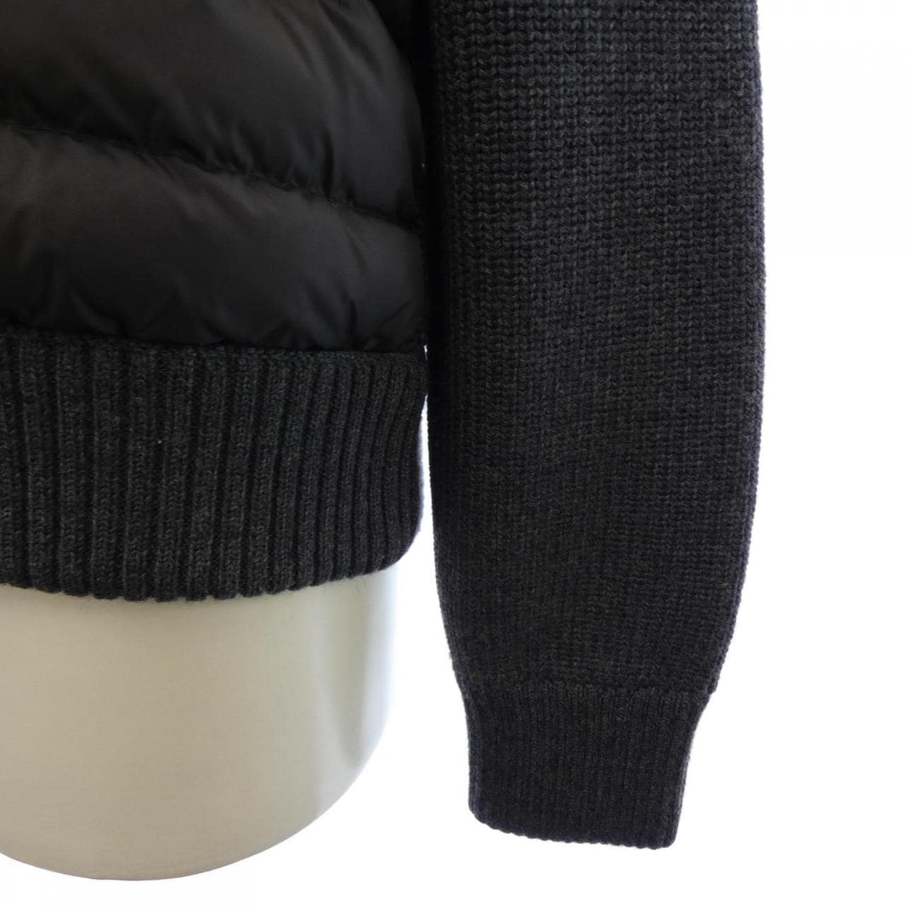 モンクレール MONCLER 20919402800 ダウンジャケット