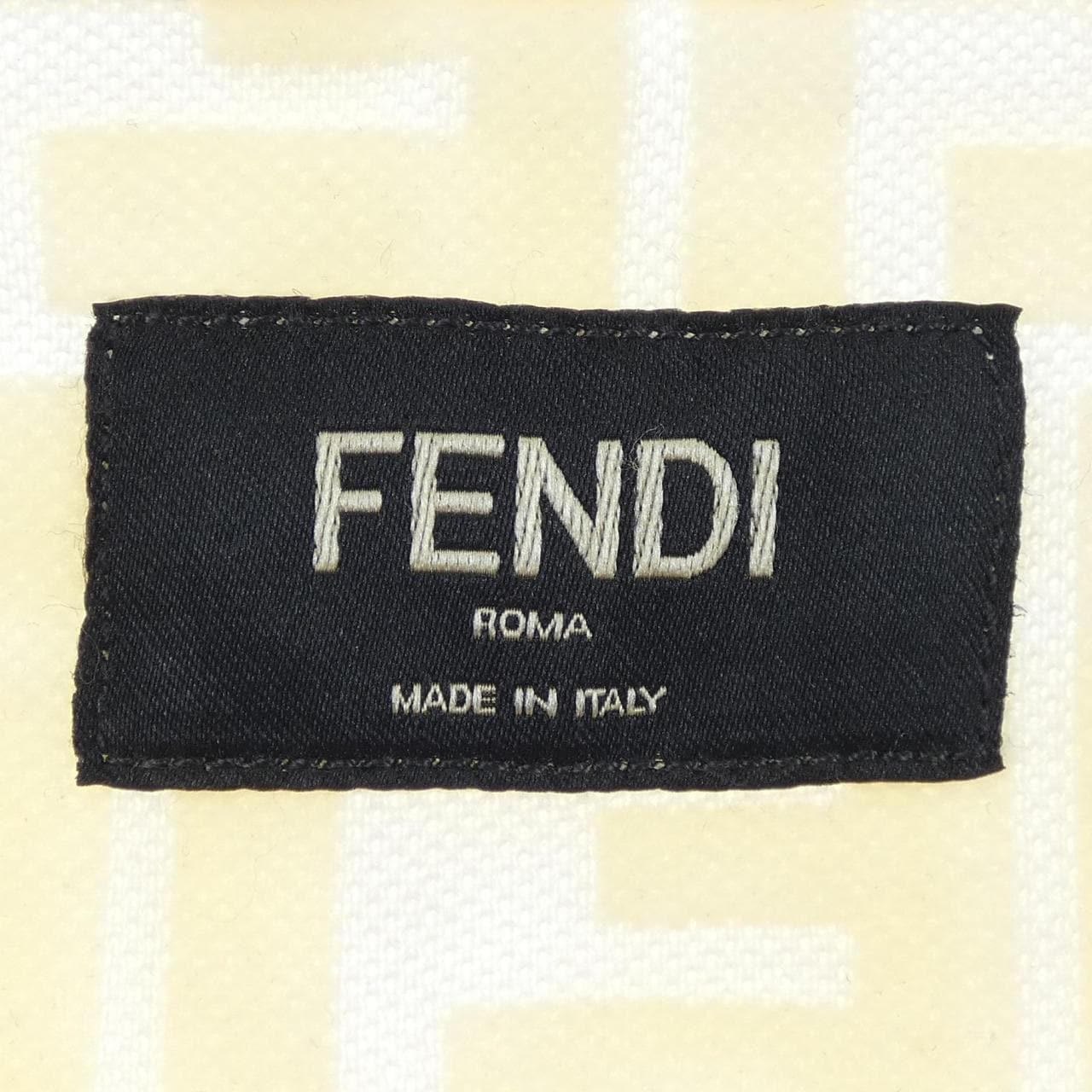 フェンディ FENDI FFモチーフ FY0936 A7D5 Tシャツ