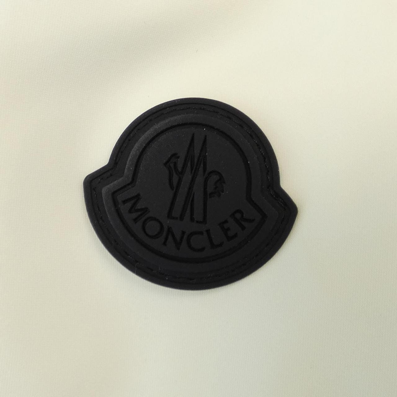モンクレール MONCLER ダウンジャケット