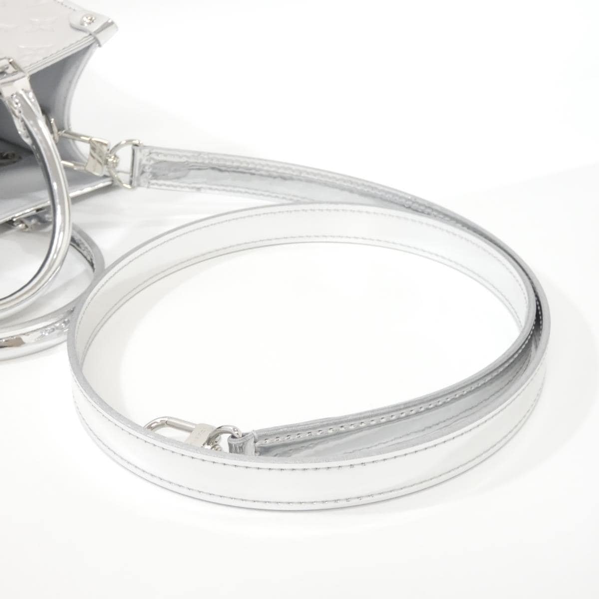 【未使用品】ルイヴィトン　モノグラムミロワール　ＬＶ　ＳＫＩ　オンザゴー　ＰＭ　Ｍ２６３７３　バッグ