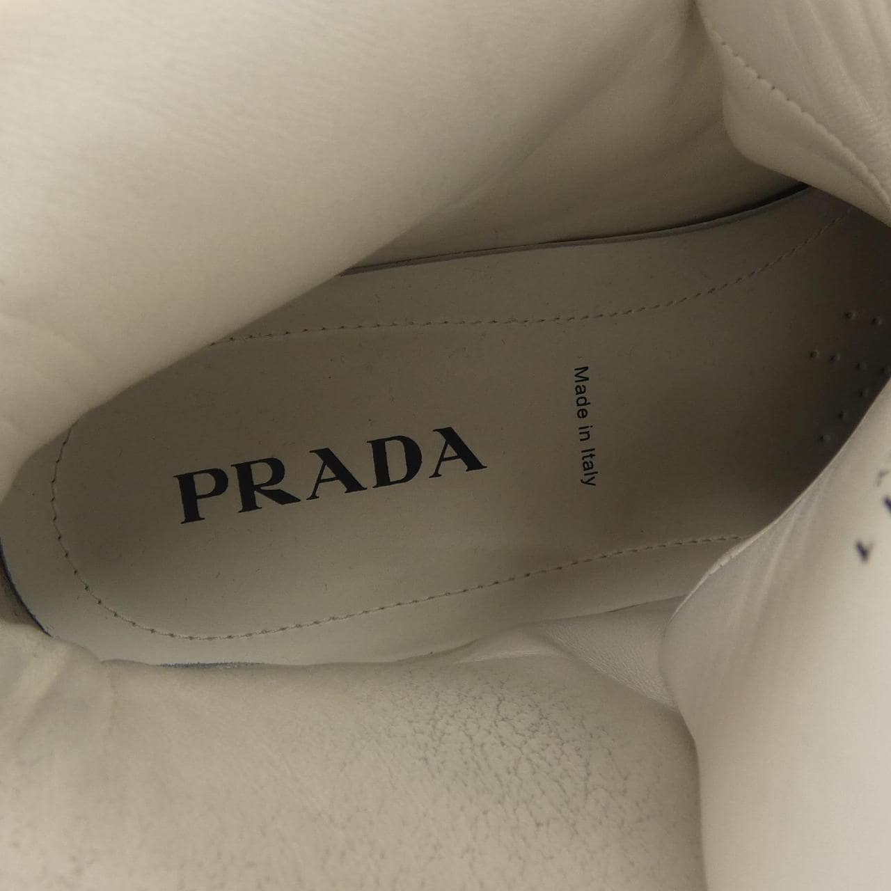 プラダ PRADA パデッドナッパレザー ハイトップ 2TE193 トライアングルロゴ スニーカー