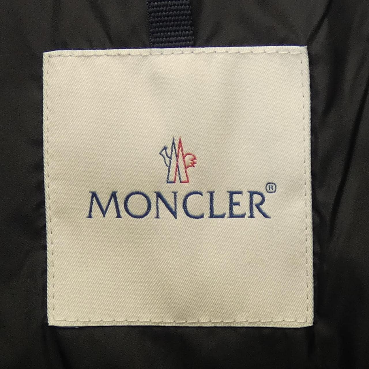 モンクレール MONCLER ダウンジャケット