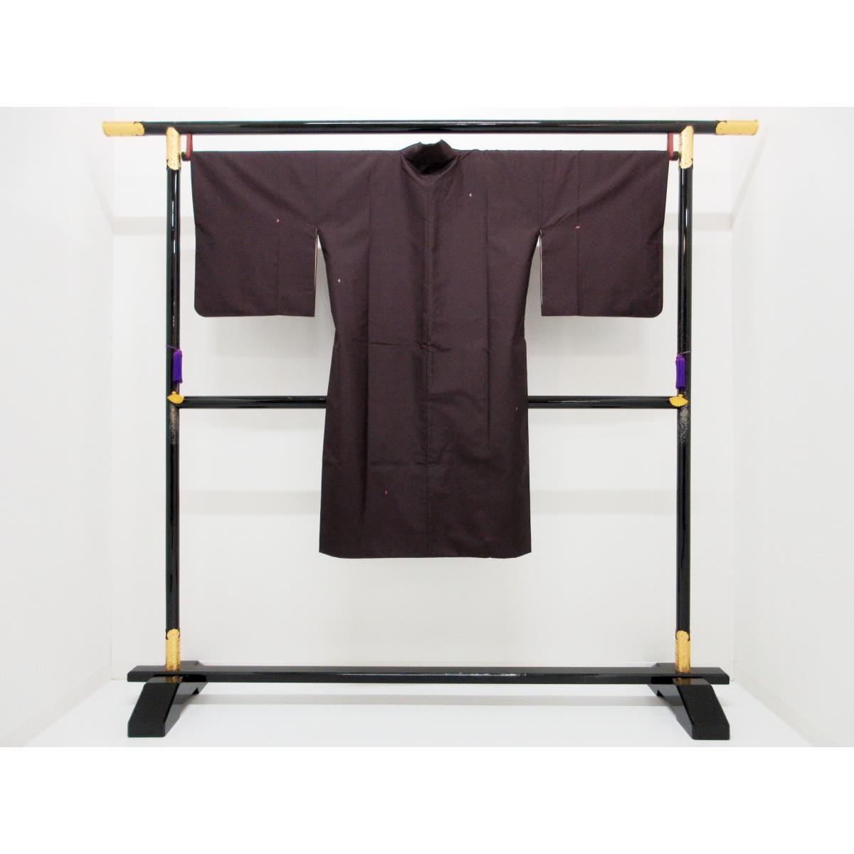 Stylish coat with striped Ooshima Tsumugi embroidery, long