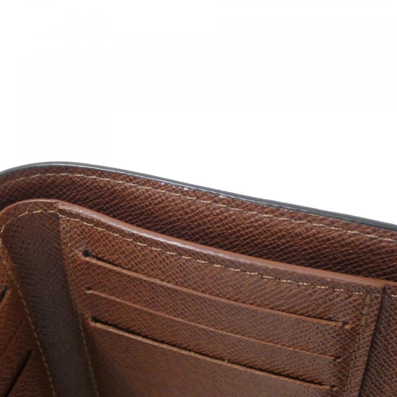 ルイヴィトン モノグラム ポルトフォイユ ヴィクトリーヌ M62472 財布