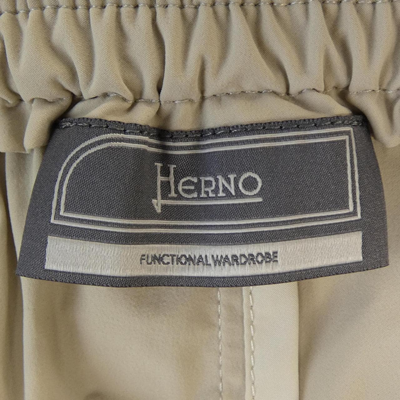 ヘルノ Herno PT00077U パンツ