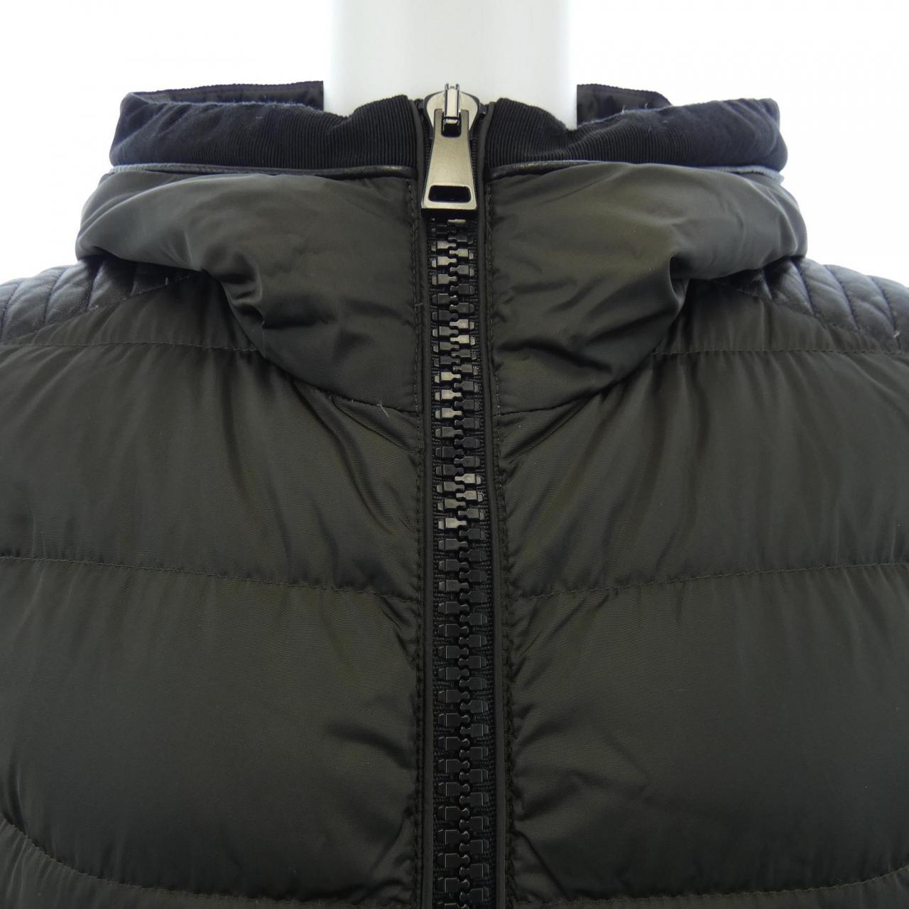 モンクレール MONCLER ダウンコート