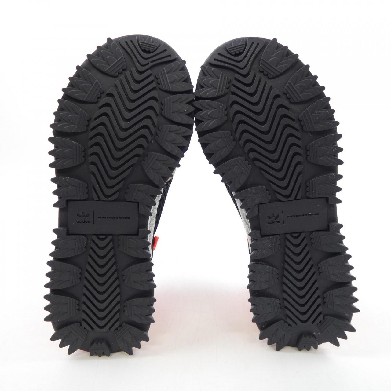 アディダス ADIDAS スニーカー