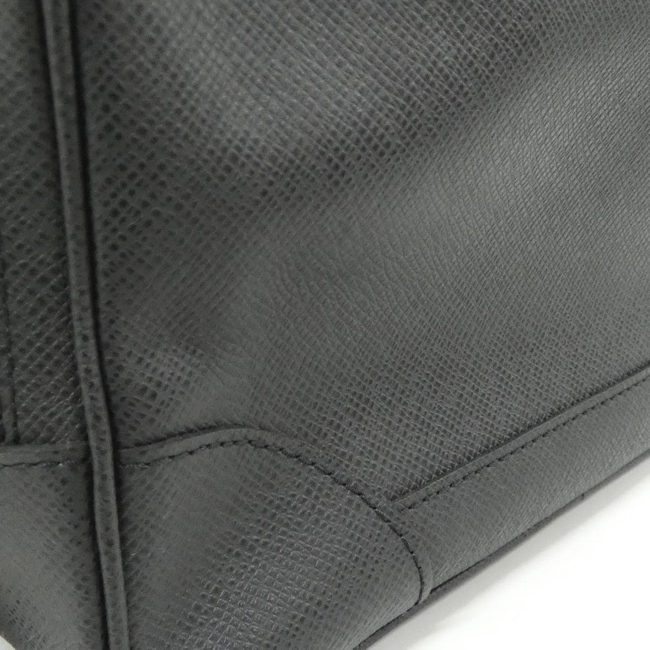 ルイヴィトン タイガ パヴェル M31142 セカンドバッグ