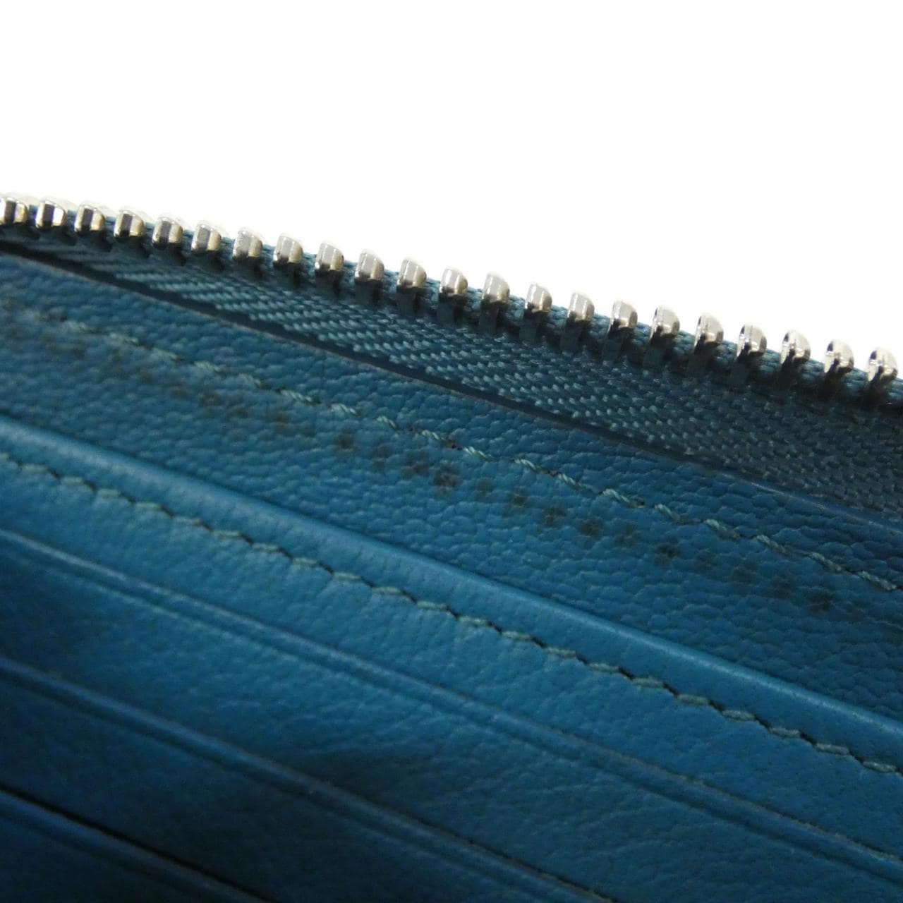 ルイヴィトン エキゾチック レザー ジッピー ウォレット N81277 財布