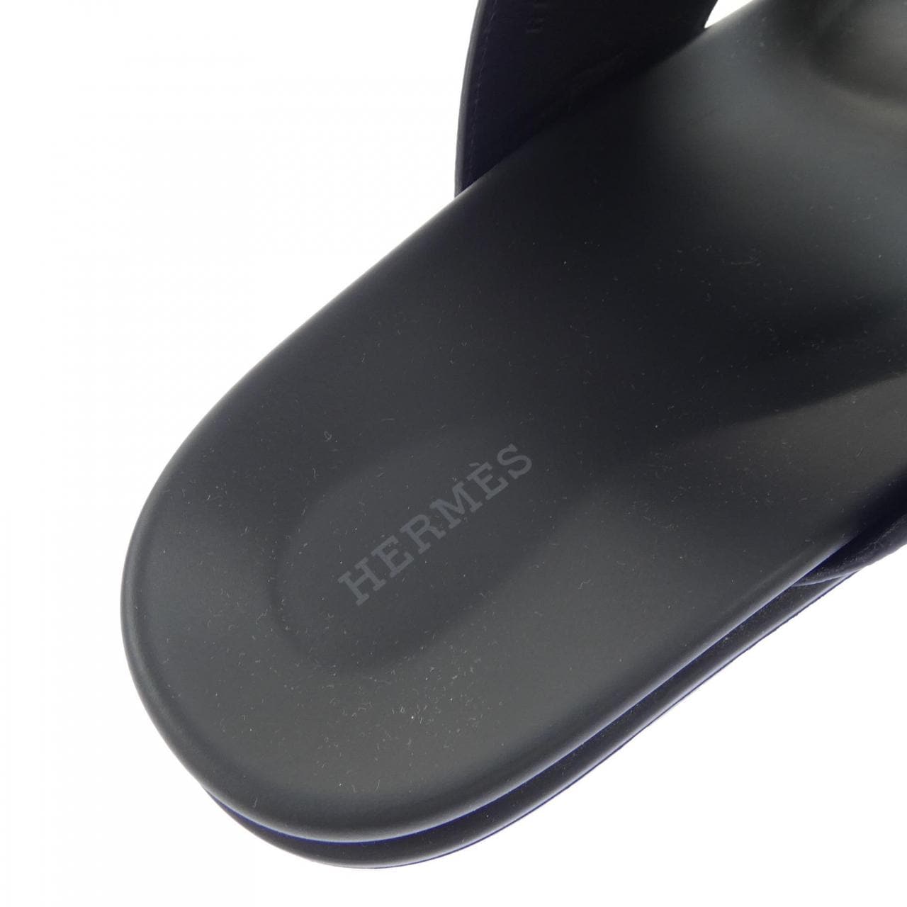 エルメス HERMES ジャクソン ケリーバックル 252942Z サンダル