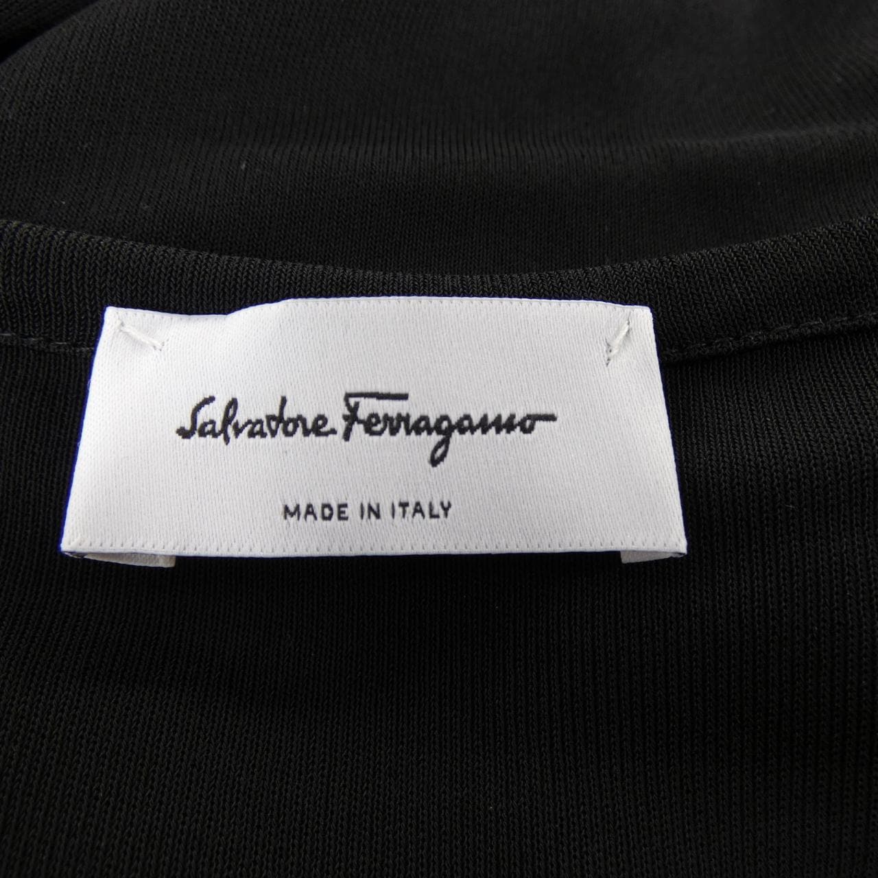 サルヴァトーレフェラガモ SALVATORE FERRAGAMO ワンピース