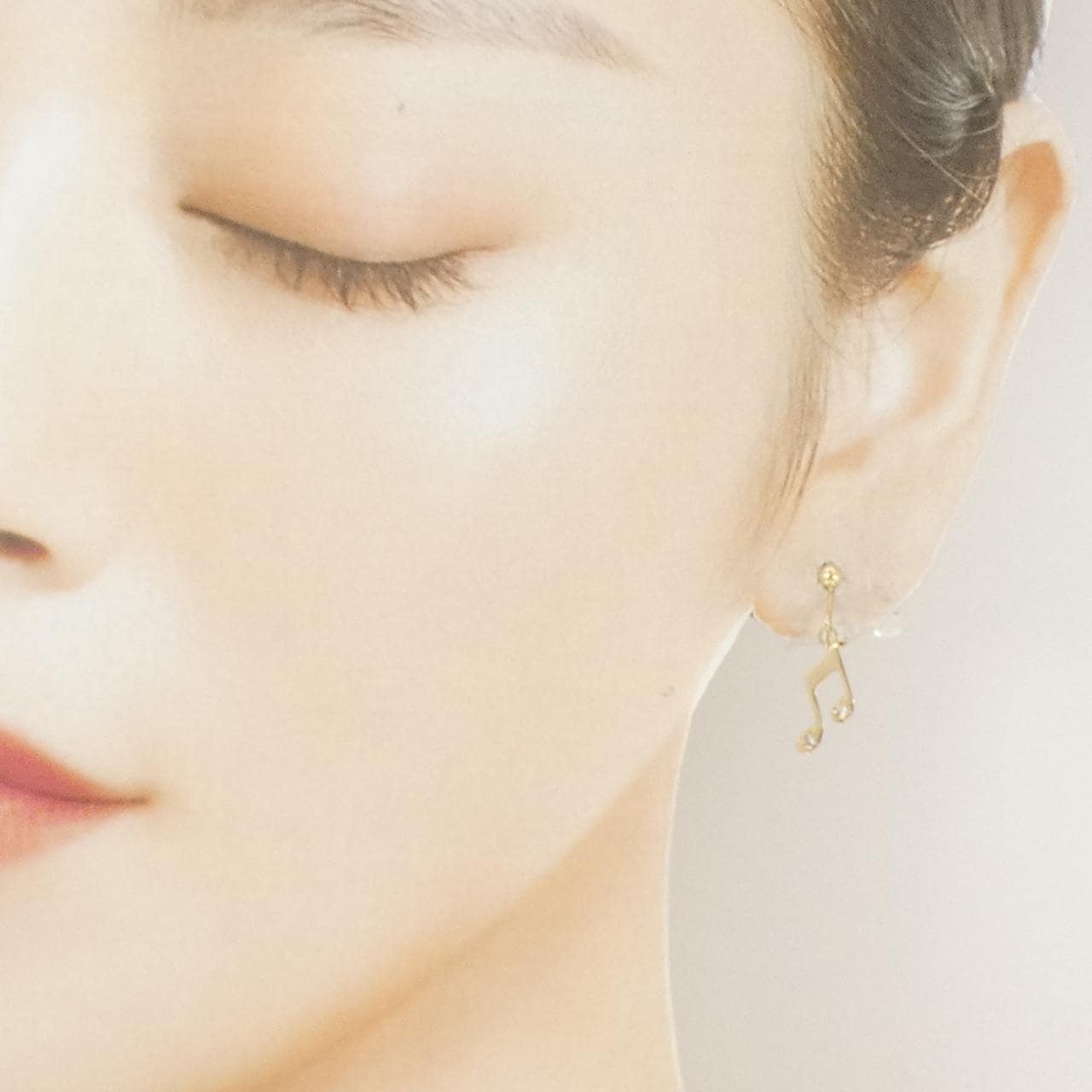 K18YG 音符 ダイヤモンド イヤリング 0.05CT