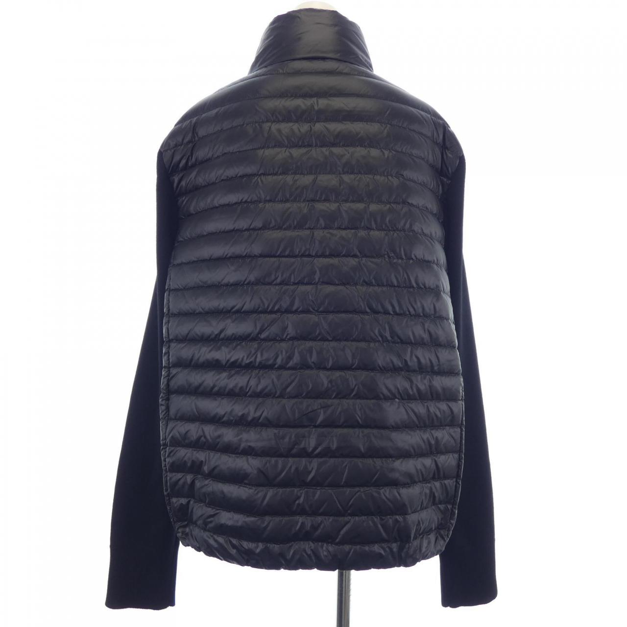 モンクレール MONCLER ダウンジャケット