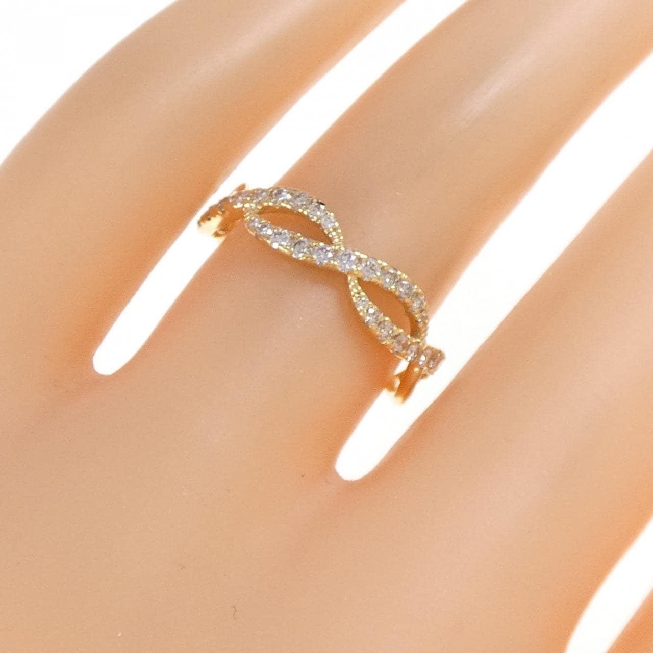 [BRAND NEW] K18YG Diamond ring 0.35CT
