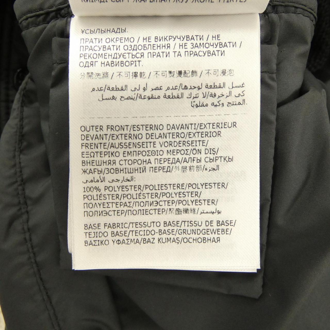 モンクレール MONCLER 10919B00020 M1115 ダウンジャケット