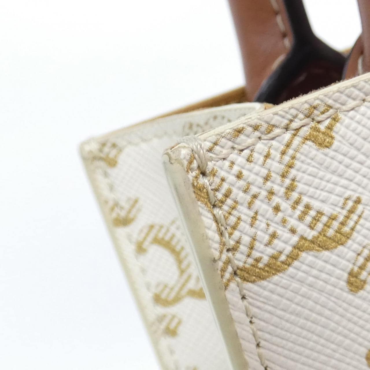 セリーヌ ミニ バーティカル カバ 194372BZK バッグ