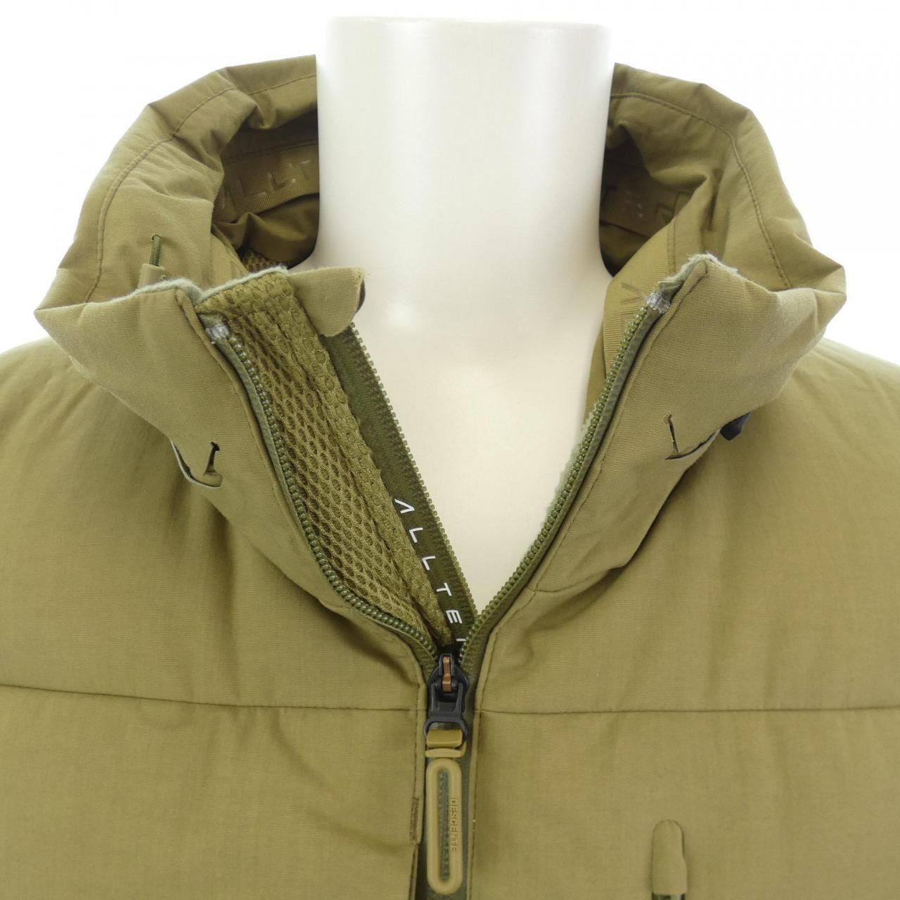 Descente DESCENTE down jacket