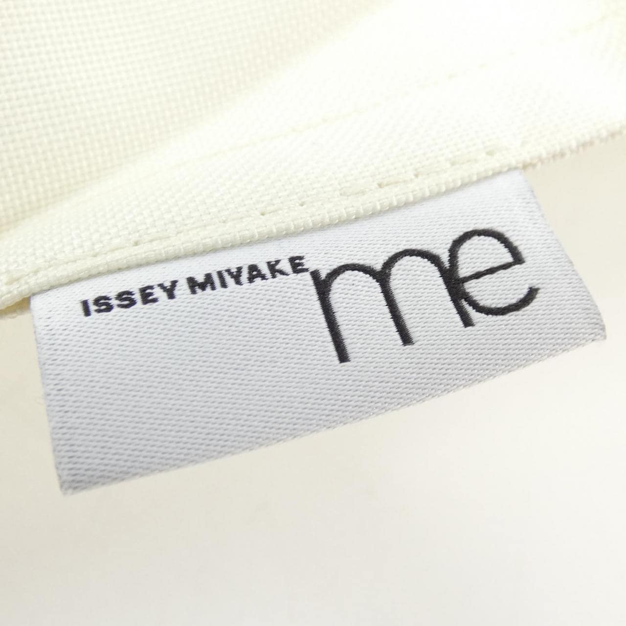 ミーイッセイミヤケ me ISSEY MIYAKE BAG