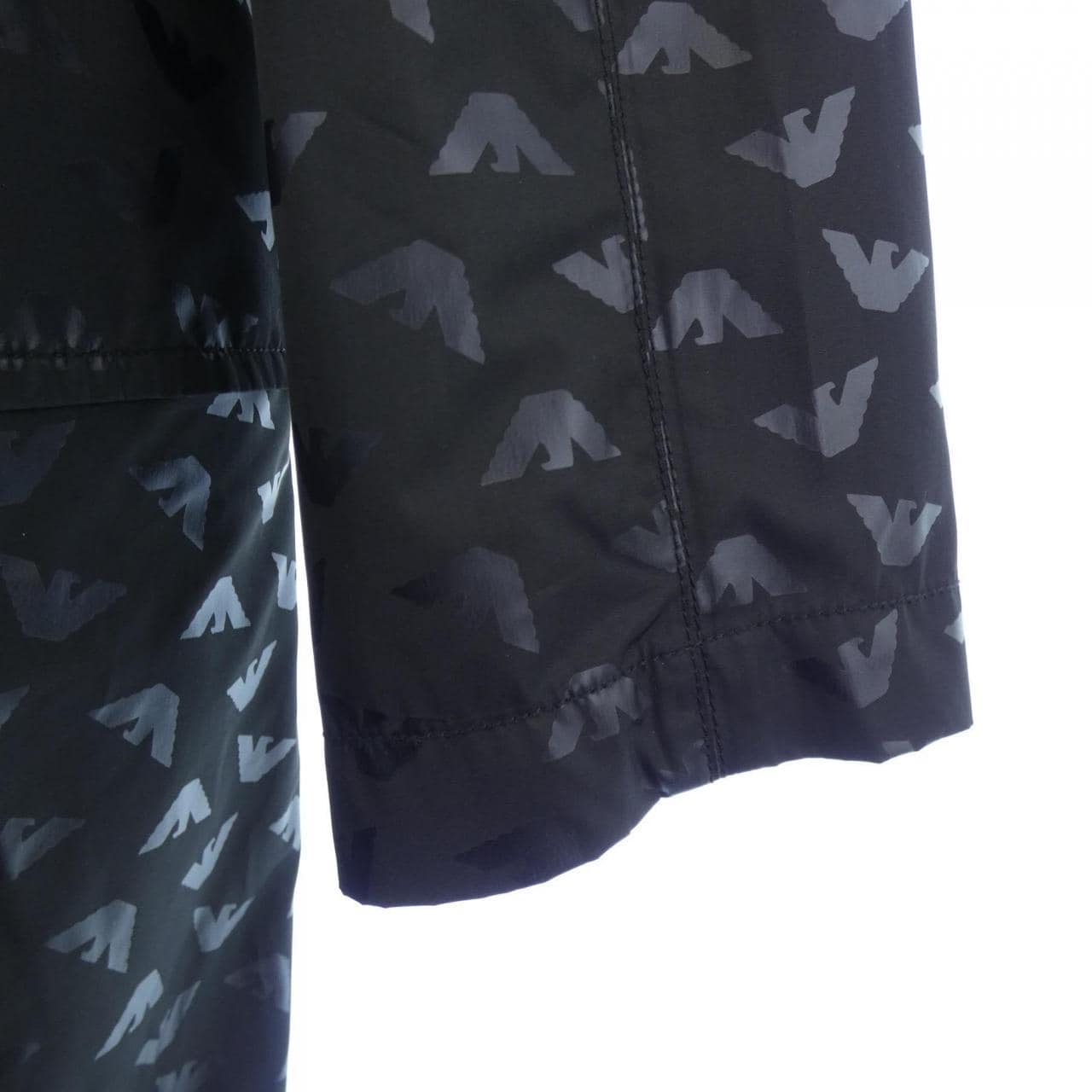EMPORIO ARMANI安普里奥·阿玛尼法院
