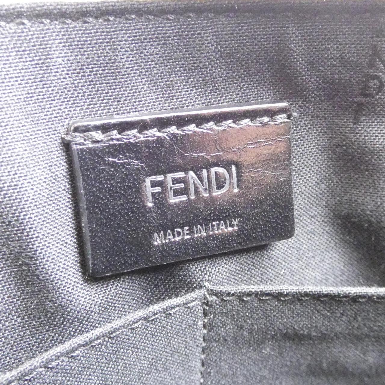 フェンディ フラット スリム クラッチ 7N0110 AJF8 バッグ