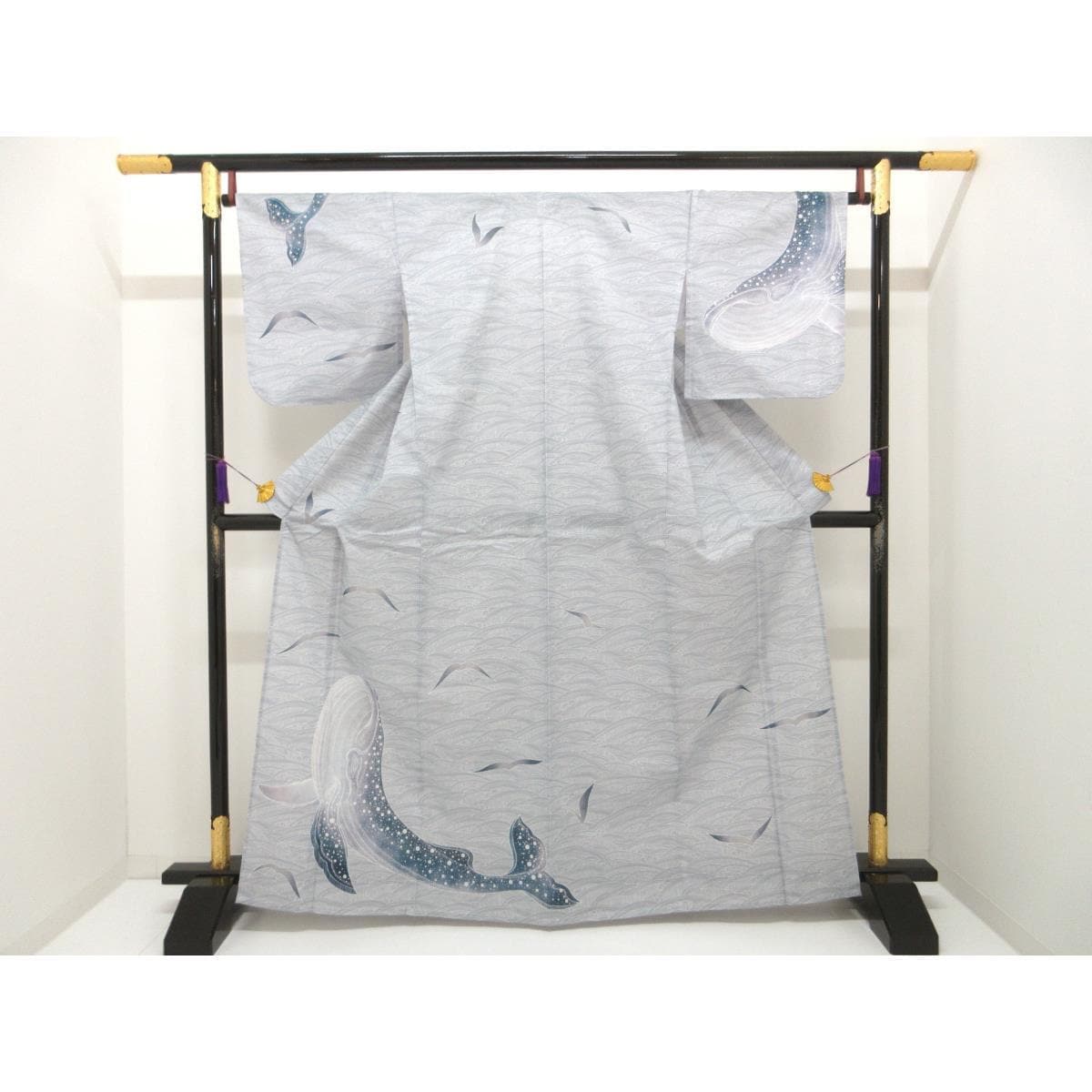 【新品】女ゆかた　くじら　Ｆサイズ