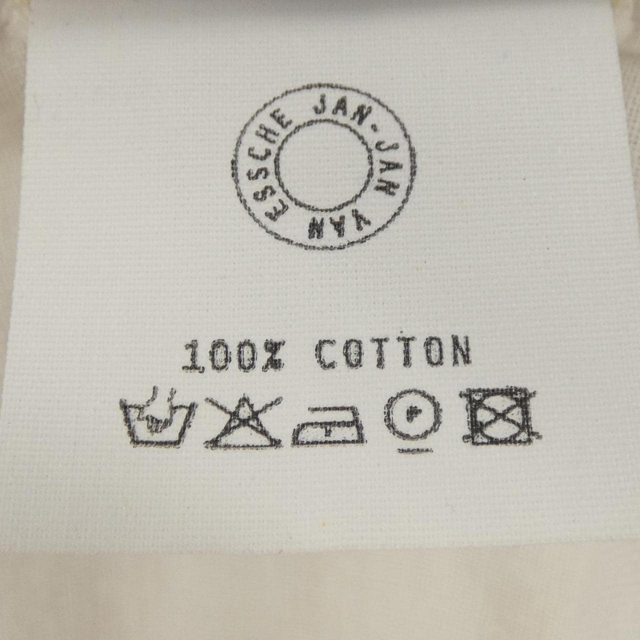 ヤンヤンヴァンエシュ JAN-JAN VANESSCHE トップス