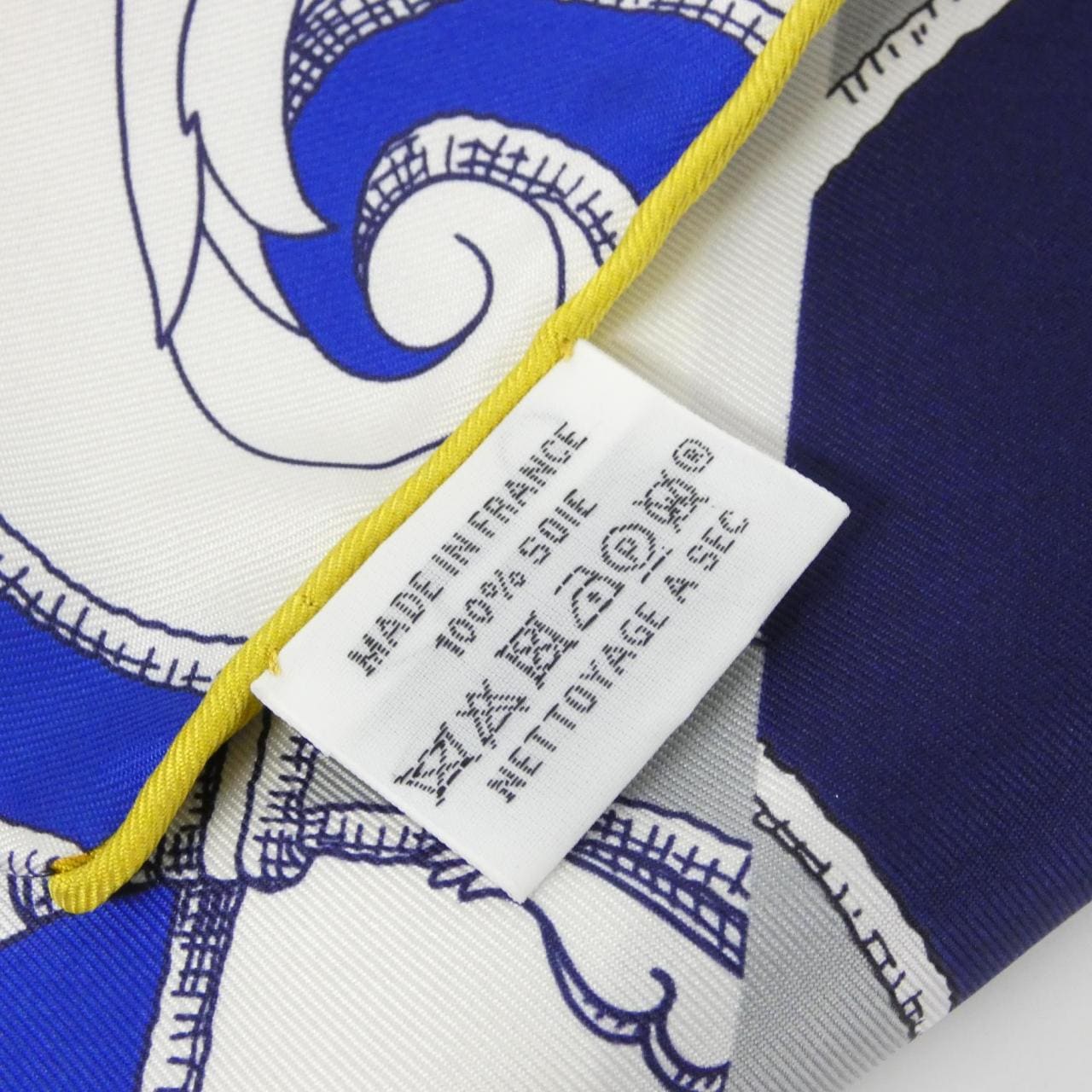 エルメス マキシ ツイリー ルーロ スカーフ